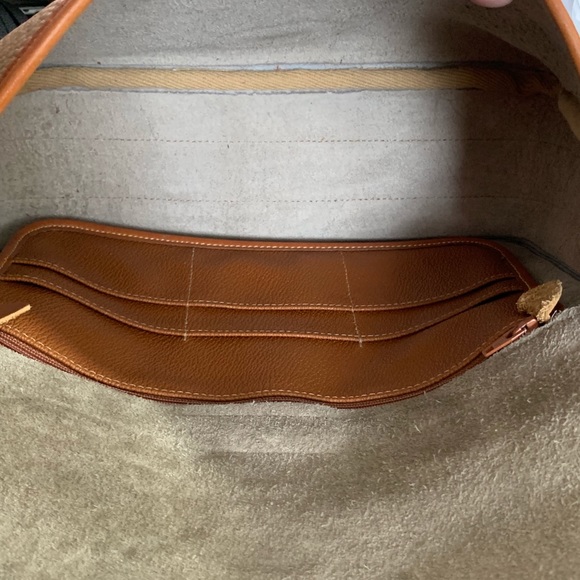 Dooney & Bourke pebbled leather shoulder/crossbody - Picture 8 of 8